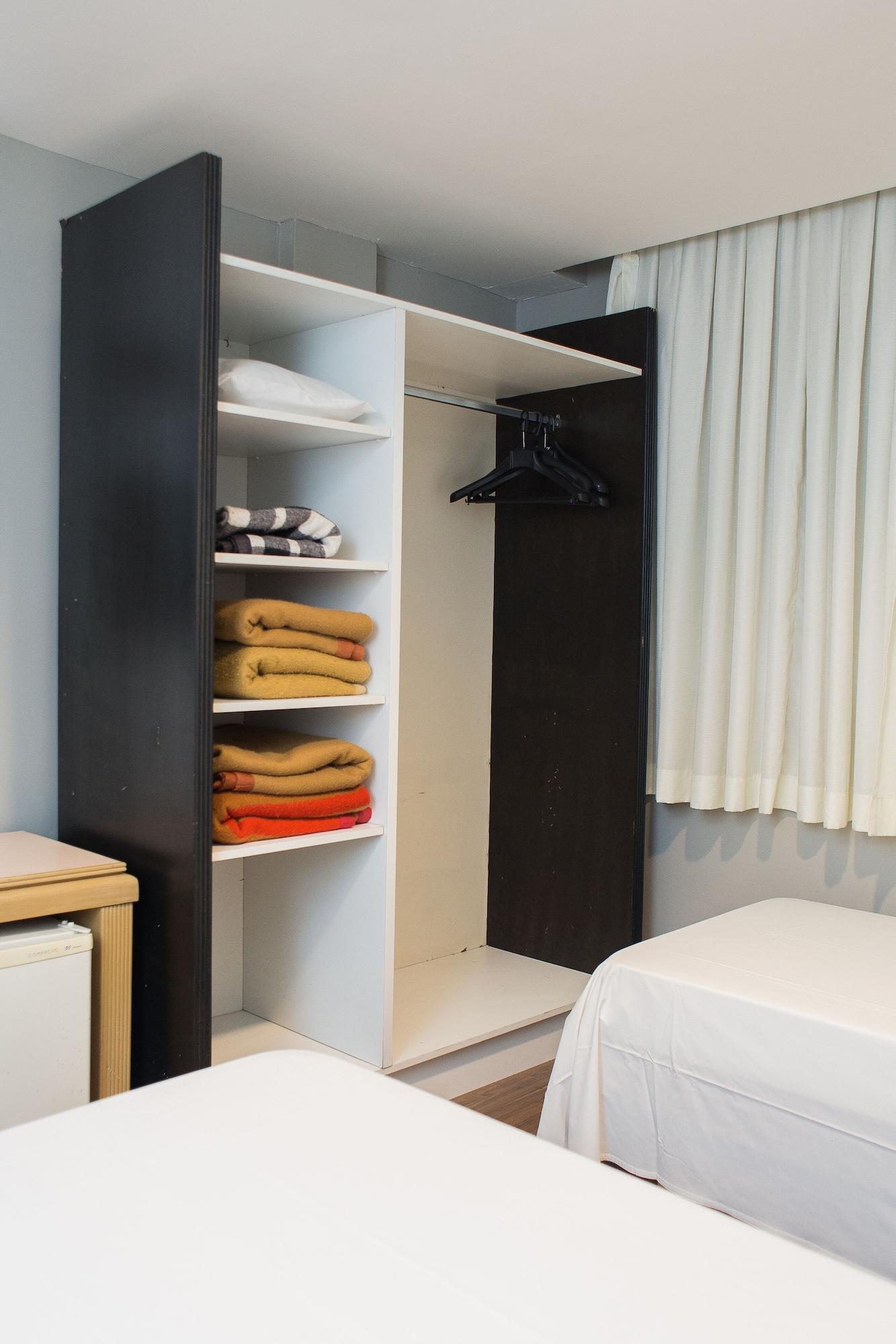 Master Express Alberto Bins - 200 Metros Do Hospital Santa Casa Hotel 3*