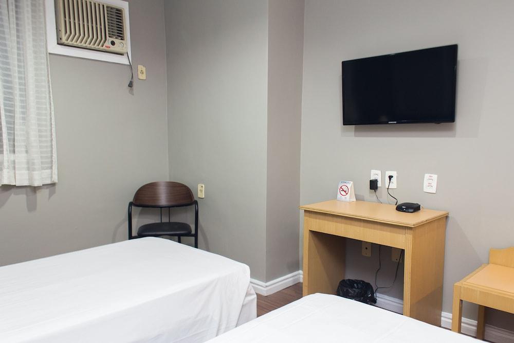 Hotel Master Express Alberto Bins - 200 Metros Do Hospital Santa Casa 3*