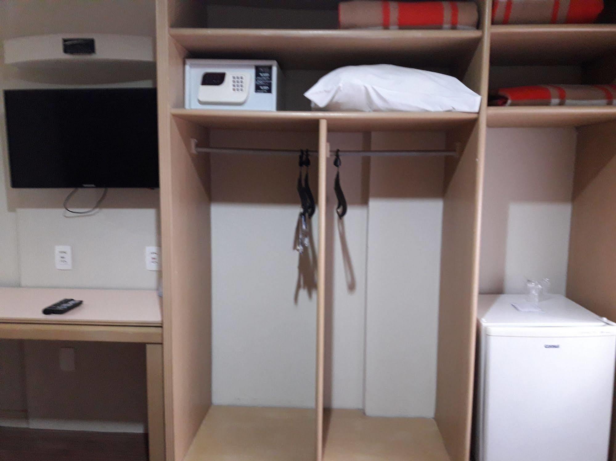 Master Express Alberto Bins - 200 Metros Do Hospital Santa Casa 3*